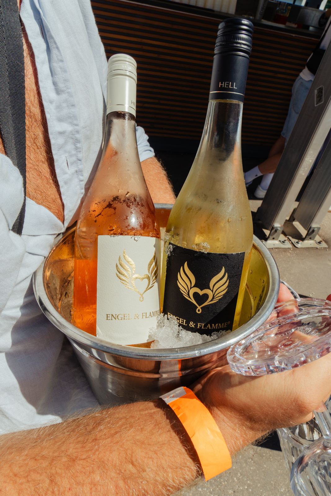 Weinprobe zuhause: dein Tasting mit Freundinnen — Engel & Flamme