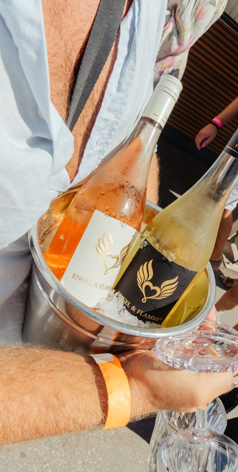 Sommerwein oder Herbstwein: Was trinkst du im August? — Engel & Flamme